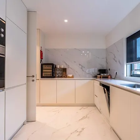 Villa Boavista Serralves Family House