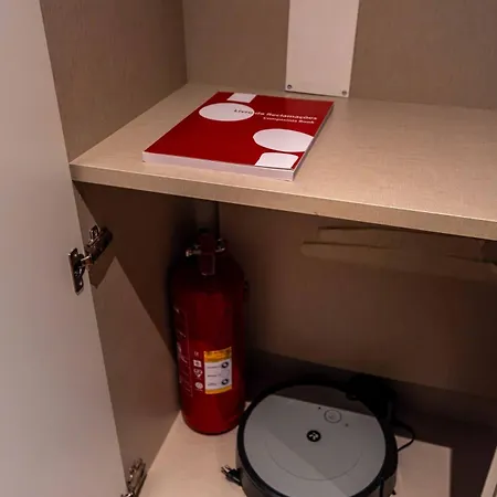 Boavista Serralves Family House *