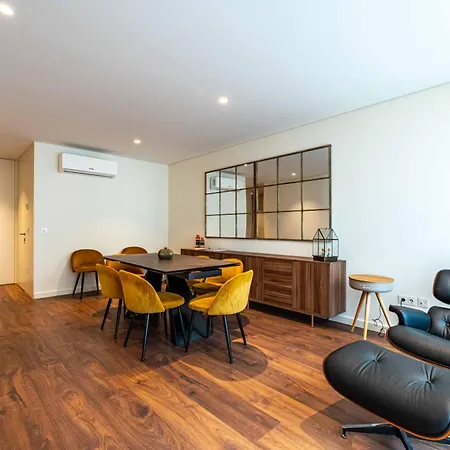 Boavista Serralves Family House Porto