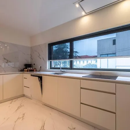 Boavista Serralves Family House