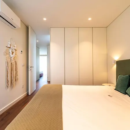 Boavista Serralves Family House Вилла Порту