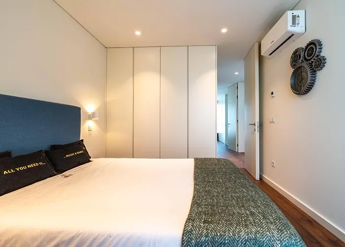 Boavista Serralves Family House 포르투